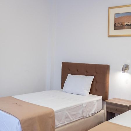 Hostal Los Frayles Paracas Exterior photo