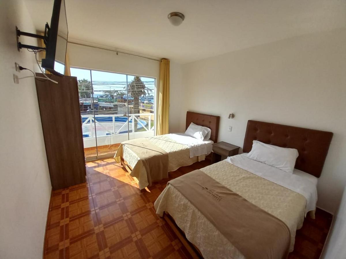 Hostal Los Frayles Paracas Exterior photo
